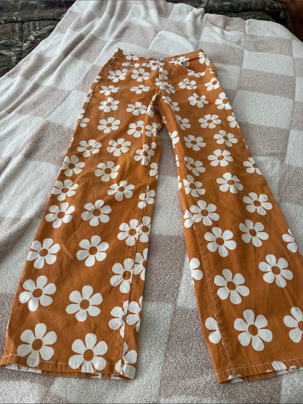 rue21 Burnt Orange Floral Wide-Leg Pants with White Daisies sz M
